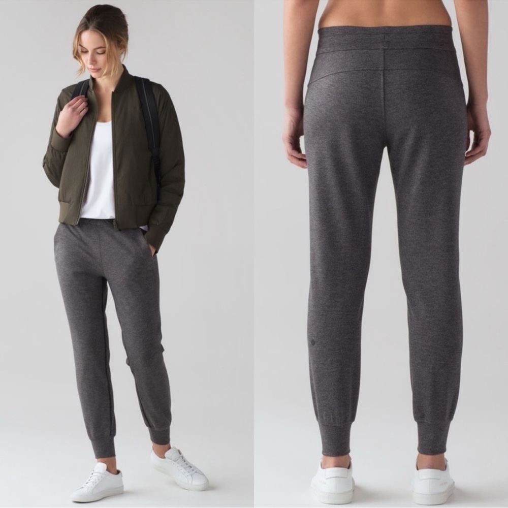Lululemon On Track Jogger size 6